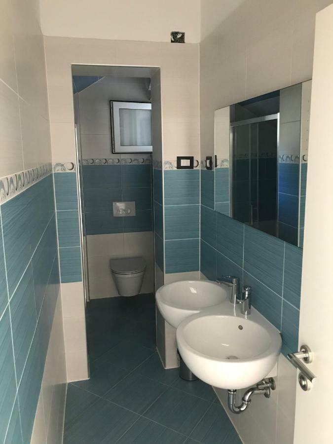 Lumbrela Apartments Starigrad Paklenica Exterior foto